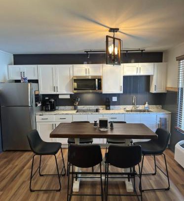 Osage Beach Apartment | Family Friendly 2BR Apt in a Lakeside (FA)