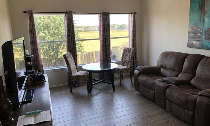 Barker House | Family-friendly 3 bedroom retreat, in shared house