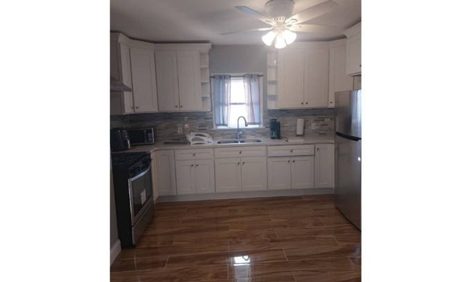 Providence House | Family friendly, 3BR Home near Colleges & Downtown