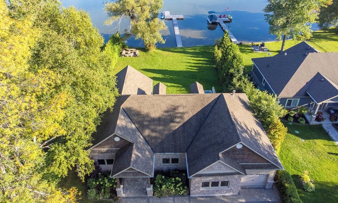 Severn Cottage | Family Friendly 4-bedroom Cottage in Washago with WiFi