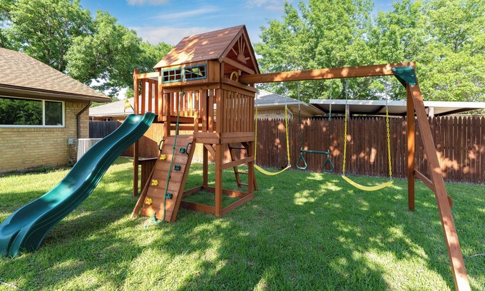 Carrollton House | 🌟Family-Friendly 4BR🛝Close to All DFW Attractions🌟