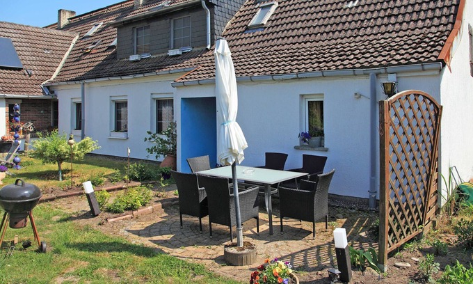 Rubkow Apartment | family friendly apartment with large garden - apartment