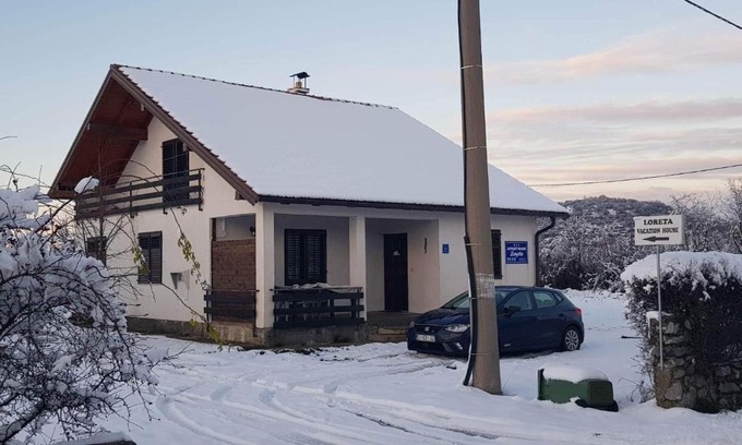 Lovinac Apartment | Family-friendly apartments with swimming pool Lovinac, Velebit - 21748