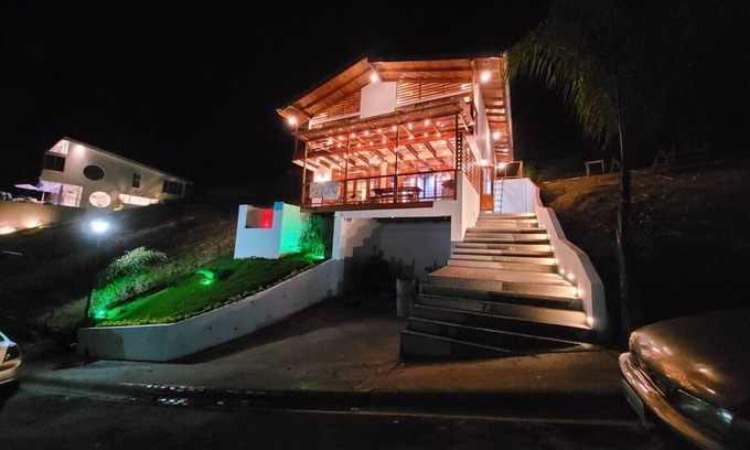 Jama House | Family friendly beach house