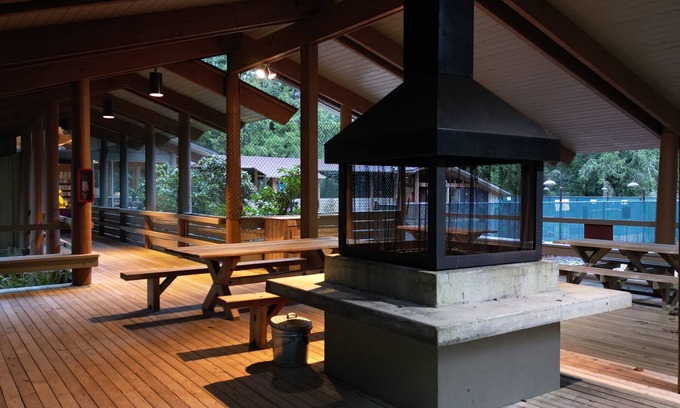 Burley Cabin | Family friendly cabin nestled in the trees and walking distance to beach.