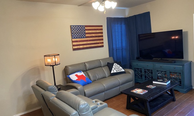Round Rock House | Family Friendly. Clean. Comfortable. Convenient.