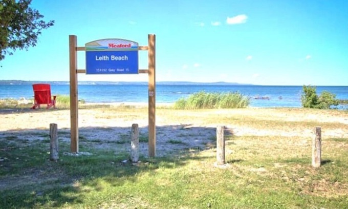 Meaford House | Family friendly close to the beach in Leith
