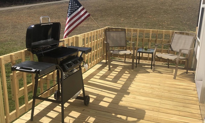Elizabethton Cottage | Family-friendly cottage - close to BMS, Watauga Lake, Asheville, Johnson City