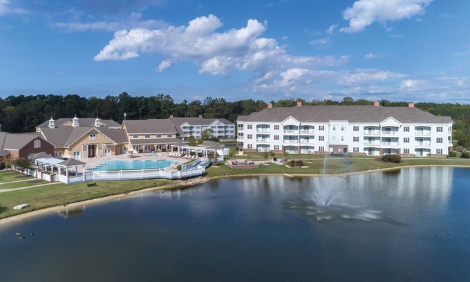 Williamsburg Resort | Family-Friendly Condos w/Two Pools, Mini Golf, Nearby History & Full Kitchen