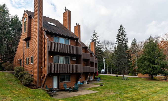 Bartlett Condo | Family-friendly condo with amenities minutes from StoryLand & ski mountains!