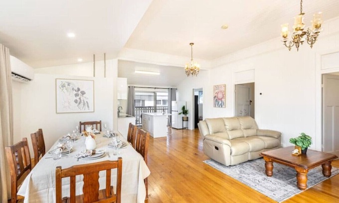 Annerley House | Family friendly cozy 4BR house @Annerley