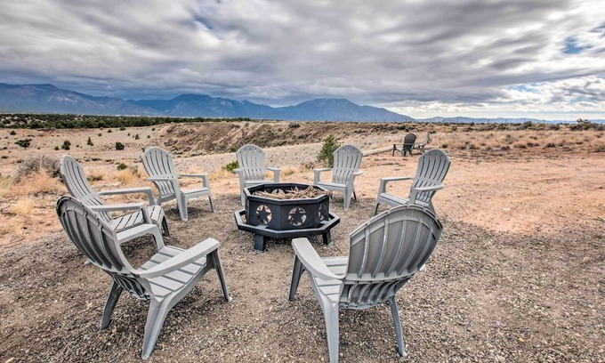 Arroyo Hondo House | Family-Friendly Desert Home ~ 10 Mi to Taos!