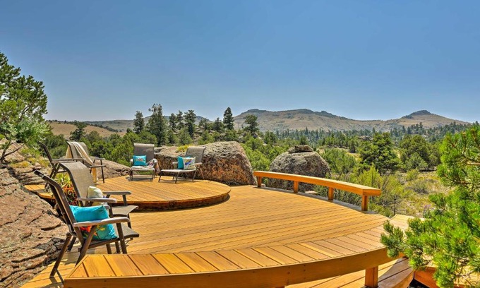 Del Norte House | Family-Friendly Del Norte Home with Stunning Views!