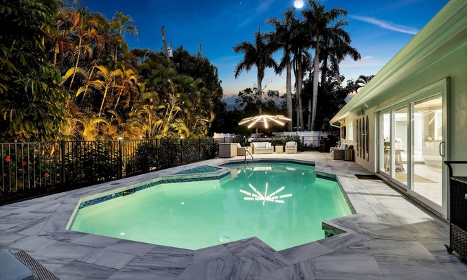 McGregor House | Family Friendly Fort Myers Vacation Rental w/Pool