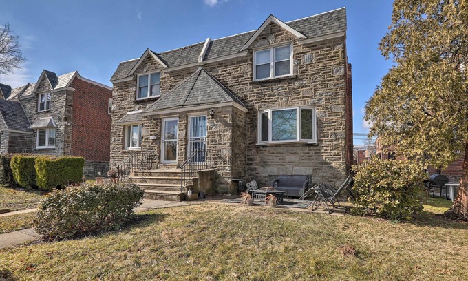 North Philadelphia House | Family-Friendly Getaway: 11 Mi to Dtwn Philly