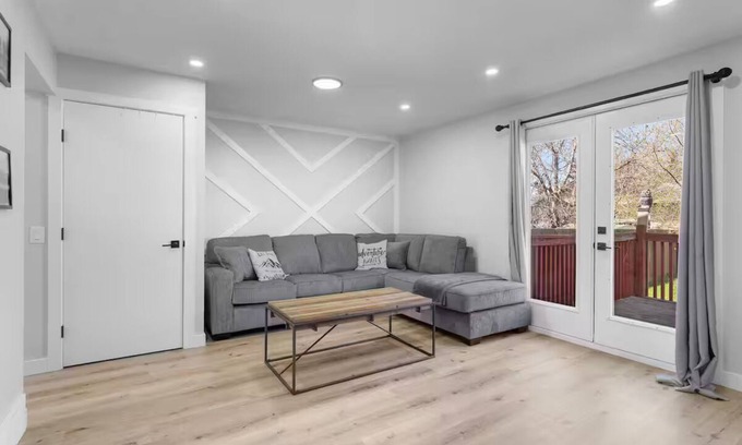 Calgary House | Family friendly gem