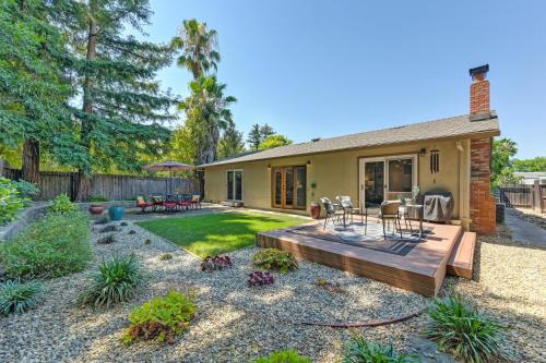 Davis House | Family-Friendly Getaway Near Slide Hill Park home