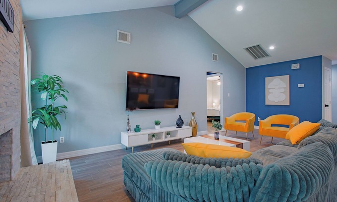 Houston House | Family Friendly Getaway - Houston near Downtown
