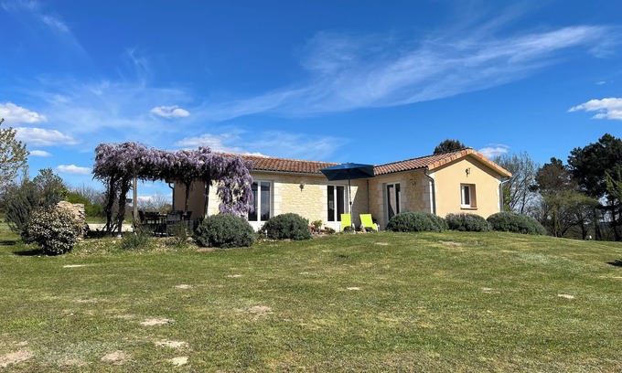 Tamnies Villa | Family Friendly Gite Nr Sarlat With Beautiful Views Of The Dordogne Countryside