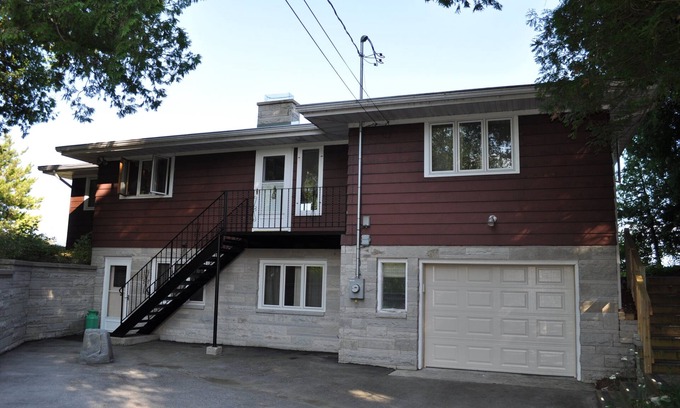 Sturgeon Bay House | Family Friendly Glidden Drive Beach Retreat on Lake Michigan