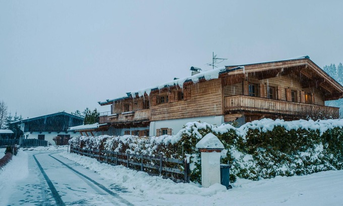 Reith bei Kitzbuehel Apartment | Family-friendly holiday home near the ski bus