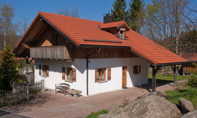 Finsterau House | Family-friendly holiday home on the edge of the forest in a very quiet location
