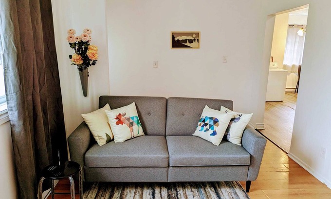 Gatineau Apartment | Family Friendly Home close to Downtown Ottawa