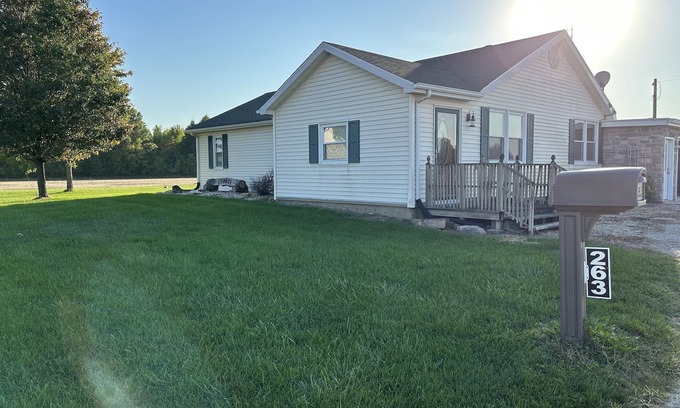 Lakewood  Shelby County House | Family Friendly Home in Cowden