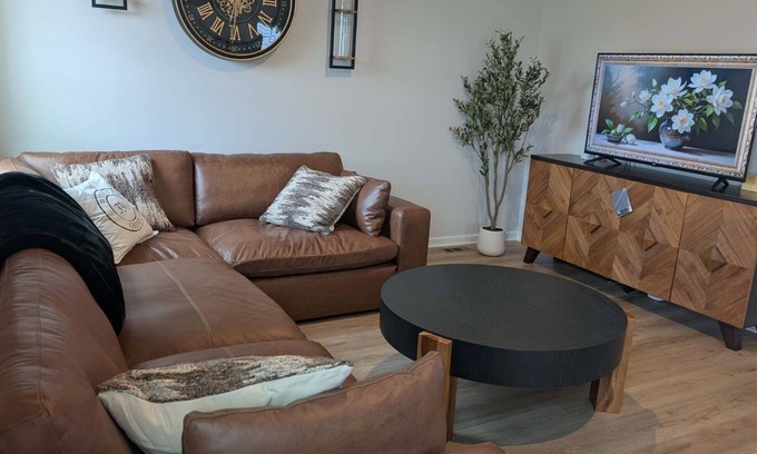 Wooster House | Family-Friendly Home Near OSU & Cleveland Clinic