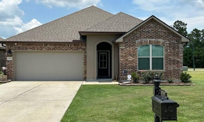 Westlake House | Family friendly home on golf course