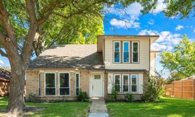 Garland House | Family friendly home with easy access to Dallas and airport!