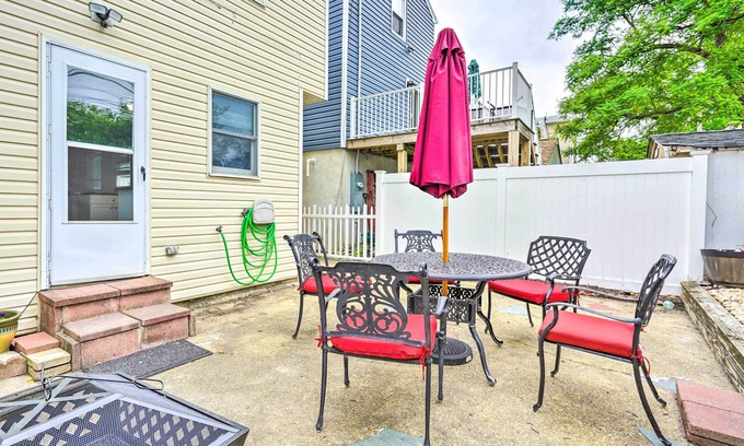 Keansburg House | Family-Friendly Keansburg Home: Walk to Beach!