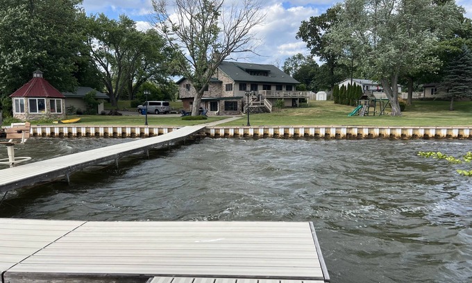 Koontz Lake House | Family Friendly Lake Fun at Koontz Lake, Sleeps 18, 90 Min. From Chicago