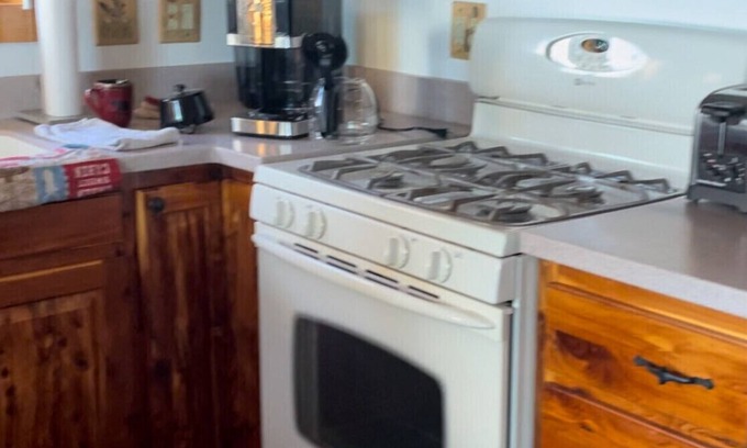 Phelps Cabin | Family Friendly Lakefront Home on North Twin Lake