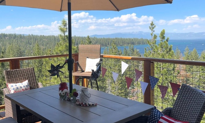 Meeks Bay House | Family-Friendly Lakehouse - Stunning Views - Walking Distance to Meeks Bay Beach
