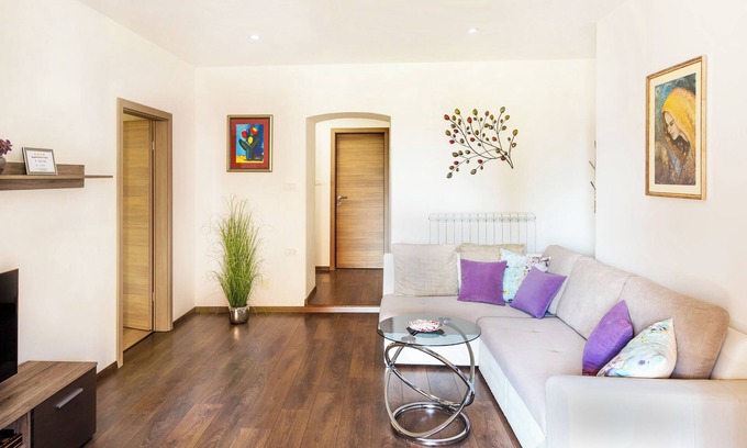 Grabri Apartment | Family-friendly Modern Apartment