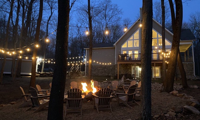 Stahlstown House | Family Friendly Mountain Getaway with Theater & Arcade in the Laurel Highlands