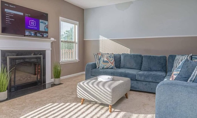 Columbus House | Family-Friendly Near Ft Moore - Lakeside Lodging