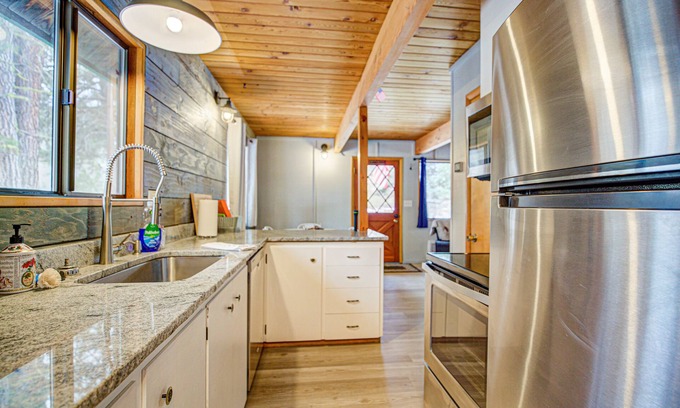 Garden Valley Cabin | Family-friendly Open & Relaxing South Fork Riverside Retreat