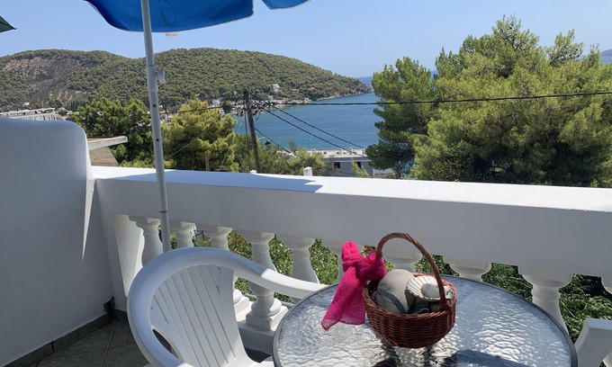 Poros House | Family friendly, Pet friendly,Sea view,Big Garden