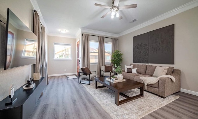 Greater Fondren Southwest House | Family Friendly |Pet Ok | Private Yard |Gated Home