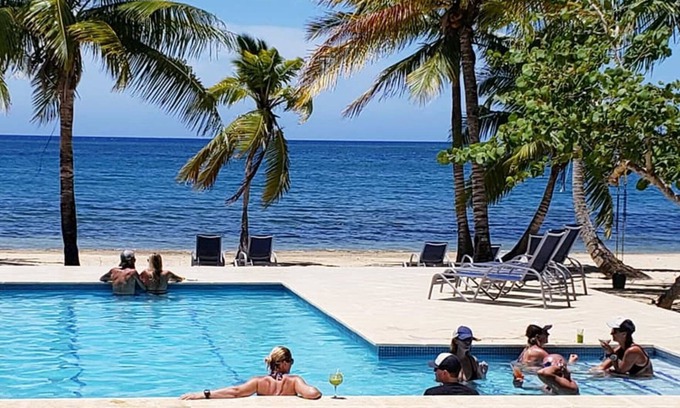 Palmetto Bay House | Family Friendly Private Eco Beach Resort, Pool, Dive Shop, Bar & Grill Onsite