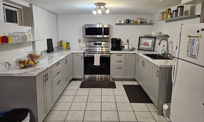 Burlington Apartment | Family-Friendly, quiet, cozy 2-Bedroom Apartment with Continental Breakfast