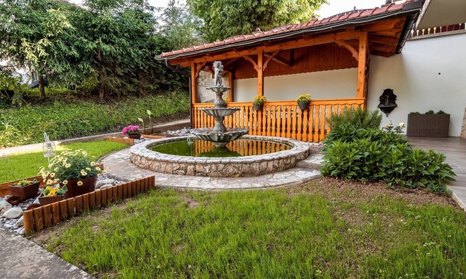 Cerklje ob Krki Apartment | Family-Friendly Quiet Apartments with Terrace and Shared Garden - One Bedroom Apartment with Terrace