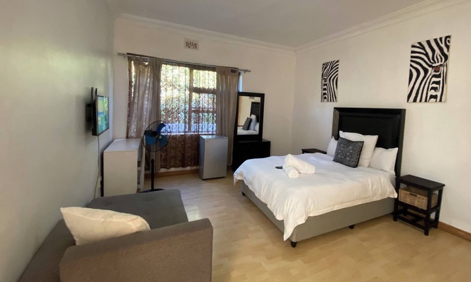 Parow North House | Family-Friendly Retreat located in Parow North