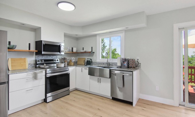 South Hill House | Family-Friendly Retreat near Cornell & Downtown