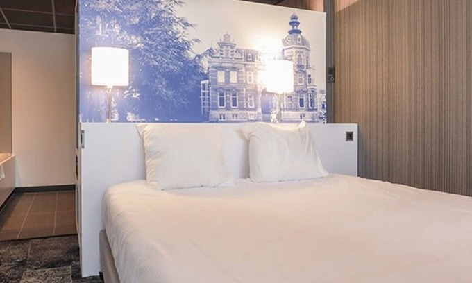 Oss Hotel | Family-Friendly Room for Adventure Escape: Close to Autotron and De Maashorst