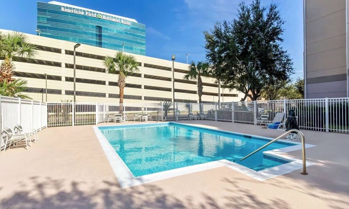 Chinatown Hotel | Family-Friendly Room with Pool Close to The Galleria and Meyerland Park