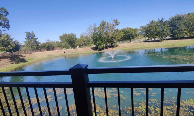 Burleson House | Family-friendly stand alone apartment in a peaceful Suburb .