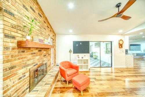 Diplomat House | Family Friendly Stay in Cape - Tesla charger